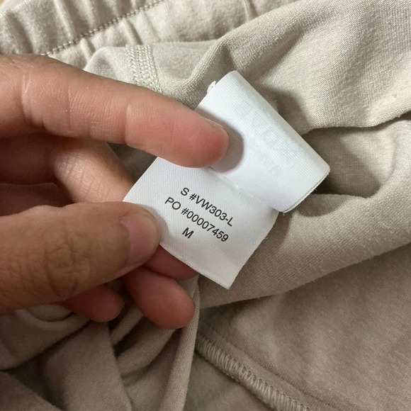 Vuori Performance Jogger Light Grey Heather VW303-L Womens Medium - Picture 3 of 6